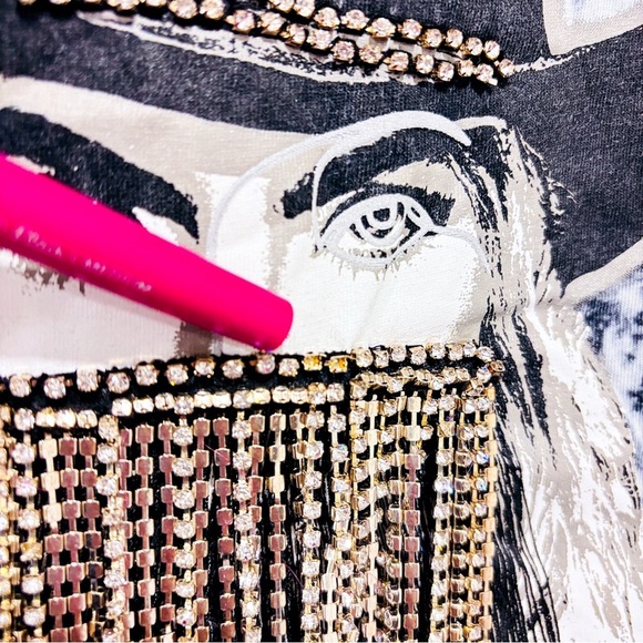 GUESS Grey tie-dye cowgirl t-shirt with rhinestone fringe | Small * - Picture 8 of 8